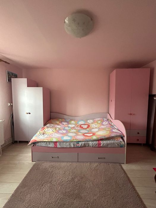 Vând mobila domnișoare