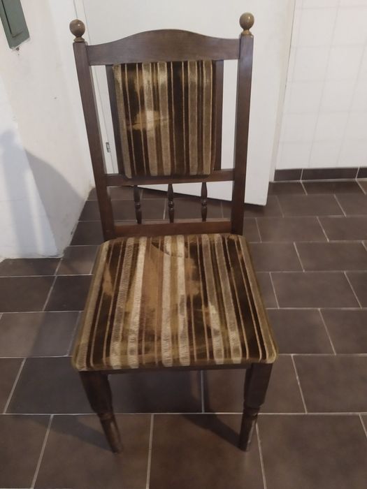 Кухненски столове