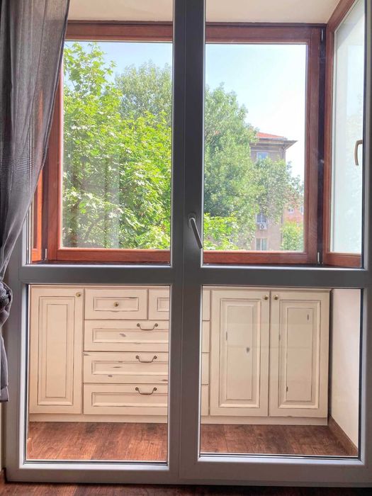 Дава се под наем Двустаен апартамент в София, Център - 61 кв.м за 750 € - Снимка #1