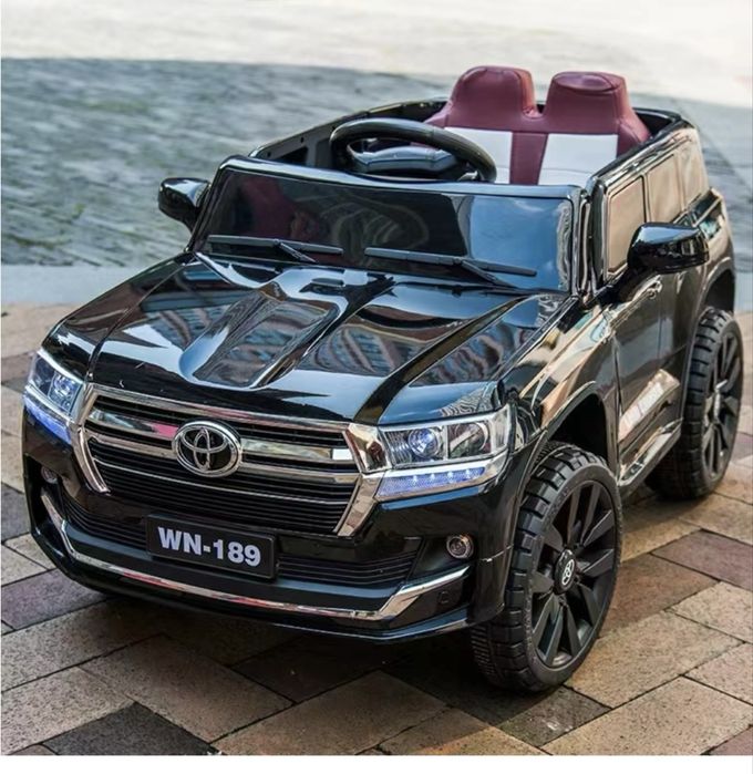 Продам детские машинки на аккумуляторе с пультом