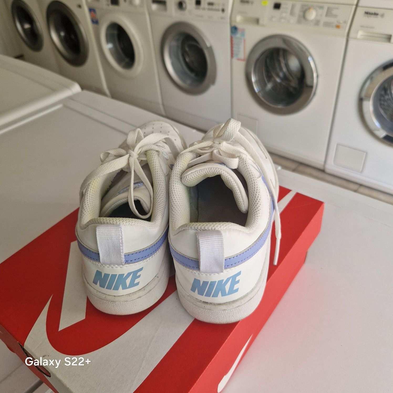 Дамски маратонки NIKE 36.5