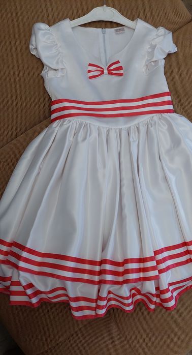 Продам платье нарядное