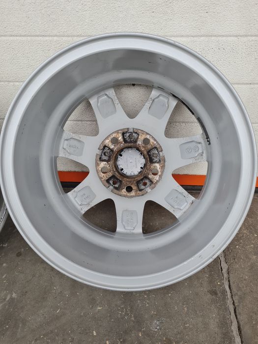 Оригинални джанти за BMW R16 5x120 ET40 7J