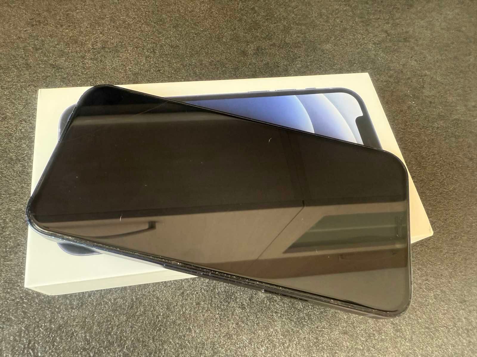 iPhone 12 64 Black