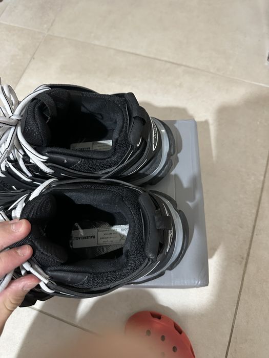 Balenciaga track led