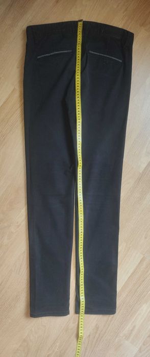 Blugi Fit pentru adolescenți