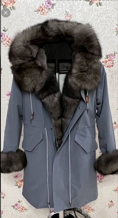 Парка нежно голубого цвета