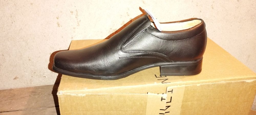 Боти от естествена кожа