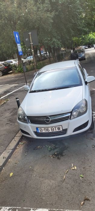 Vând mașină Opel Astra H