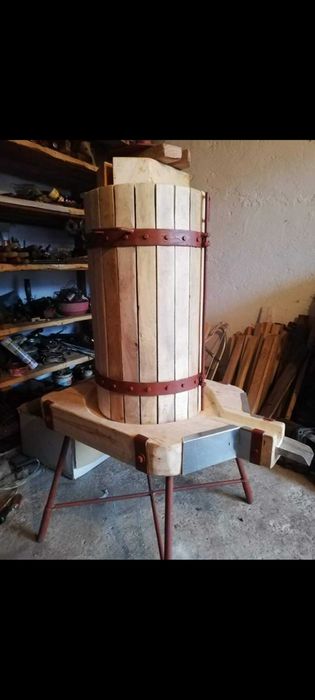 teasc pentru struguri, presă