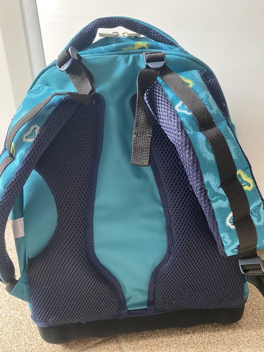 Раница с твърдо дъно