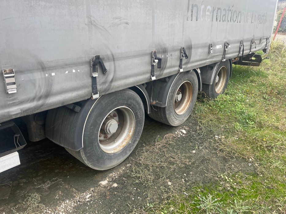 Vand semiremorca/ depozitare/ agricultura/ prelata/ platforma