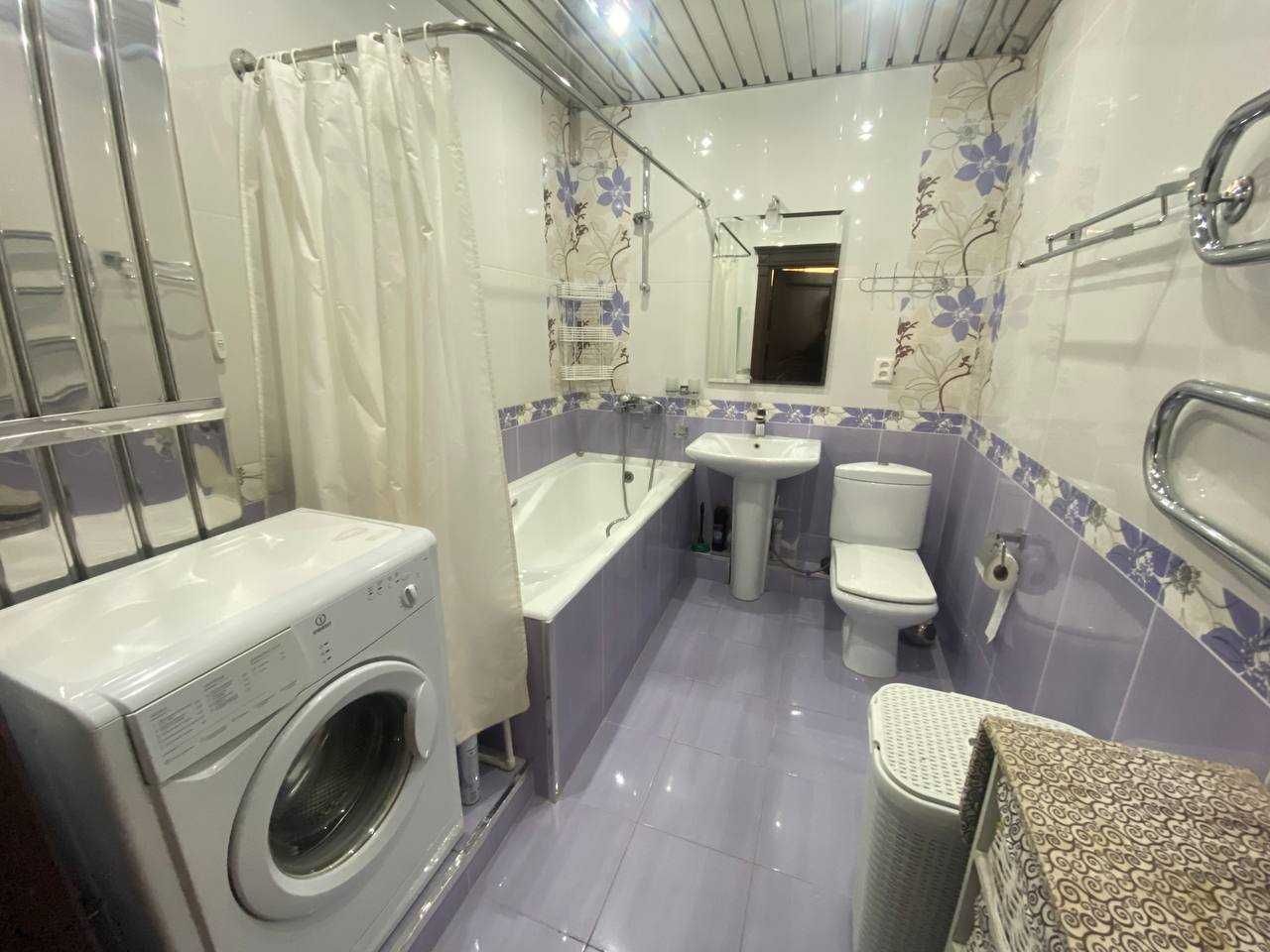 Сдам квартиру ул. Юнус Раджаби, метро Космонавты  3-комнатная