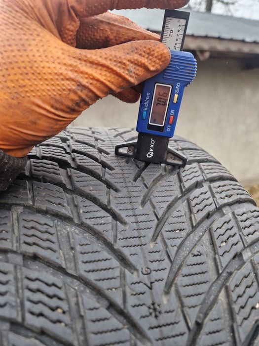 235 40 18 iarna M+S Nokian 2021