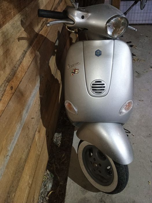 Vespa 125 schimb cu auto/moto/ electrice
