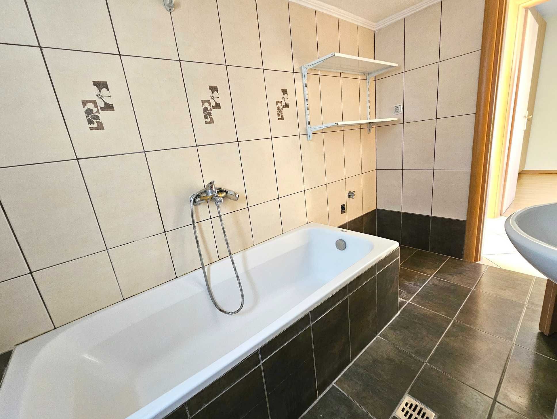 ПРОДАВА се апартамент 90 кв.м. в AMYGALEONA Кавала (код 8130)