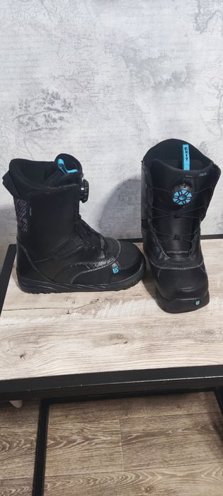 Ботинки для сноуборда Burton и Bone