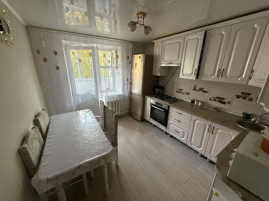 Срочно! 3 х ком квар на 1/5 Астана 4