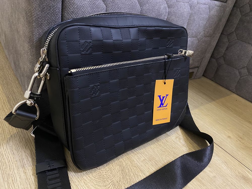 Louis Vuitton чанта