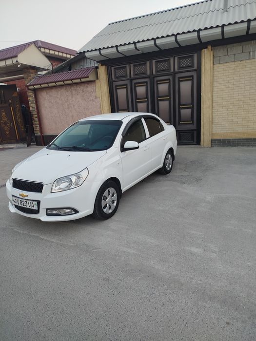 Продается автомобиль Нексия3