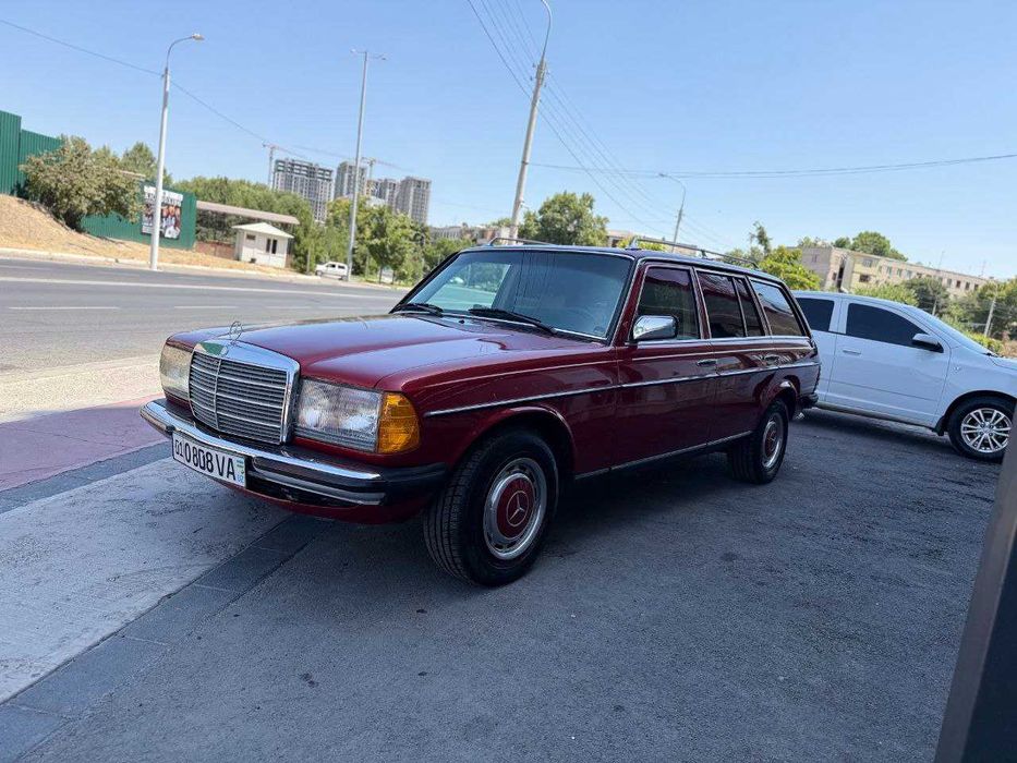 Mercedes-Benz W123 TE