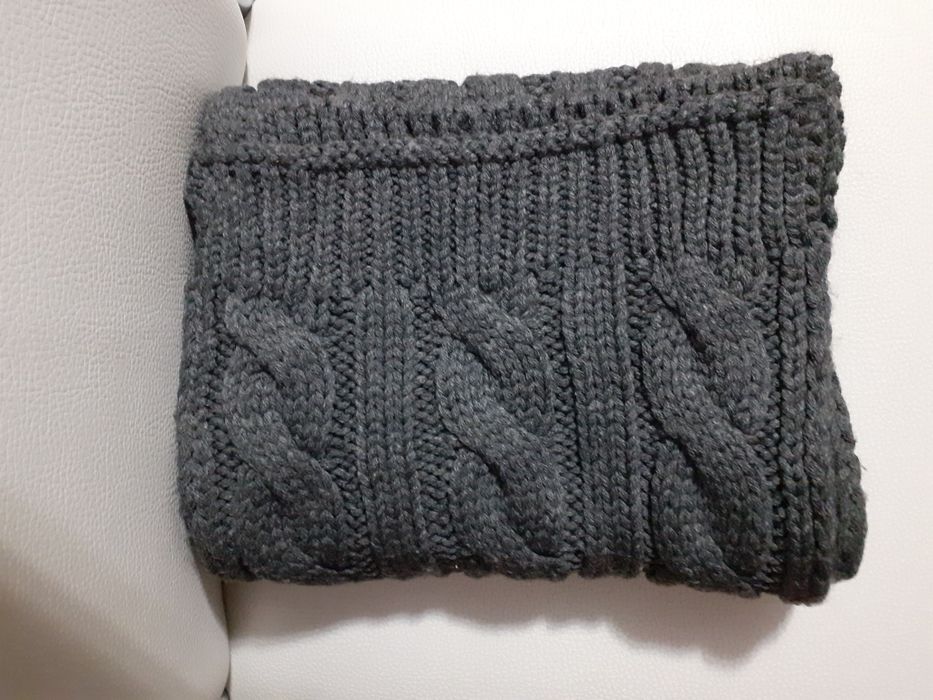 Продаю серый шарф