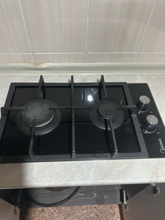 Продам плиту встроенную с вытяжкой