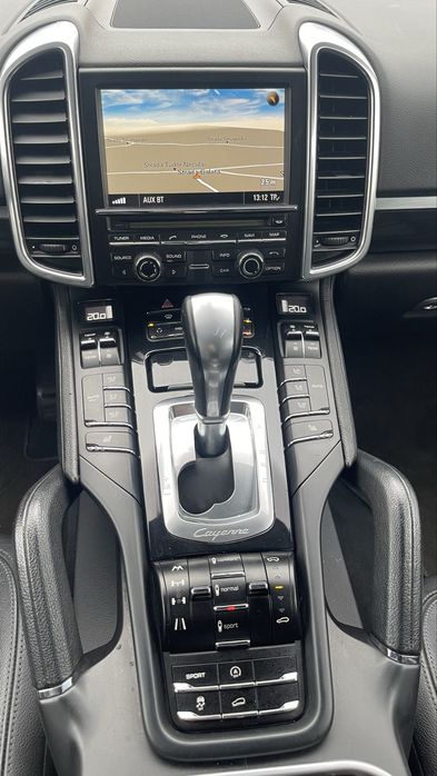 Porsche Cayenne an 2012 Diesel 3.0 245Cp 11900€