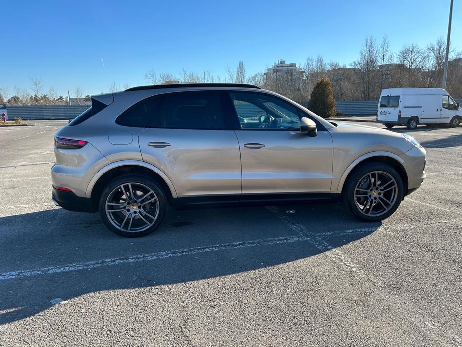 Porche Cayenne 2019