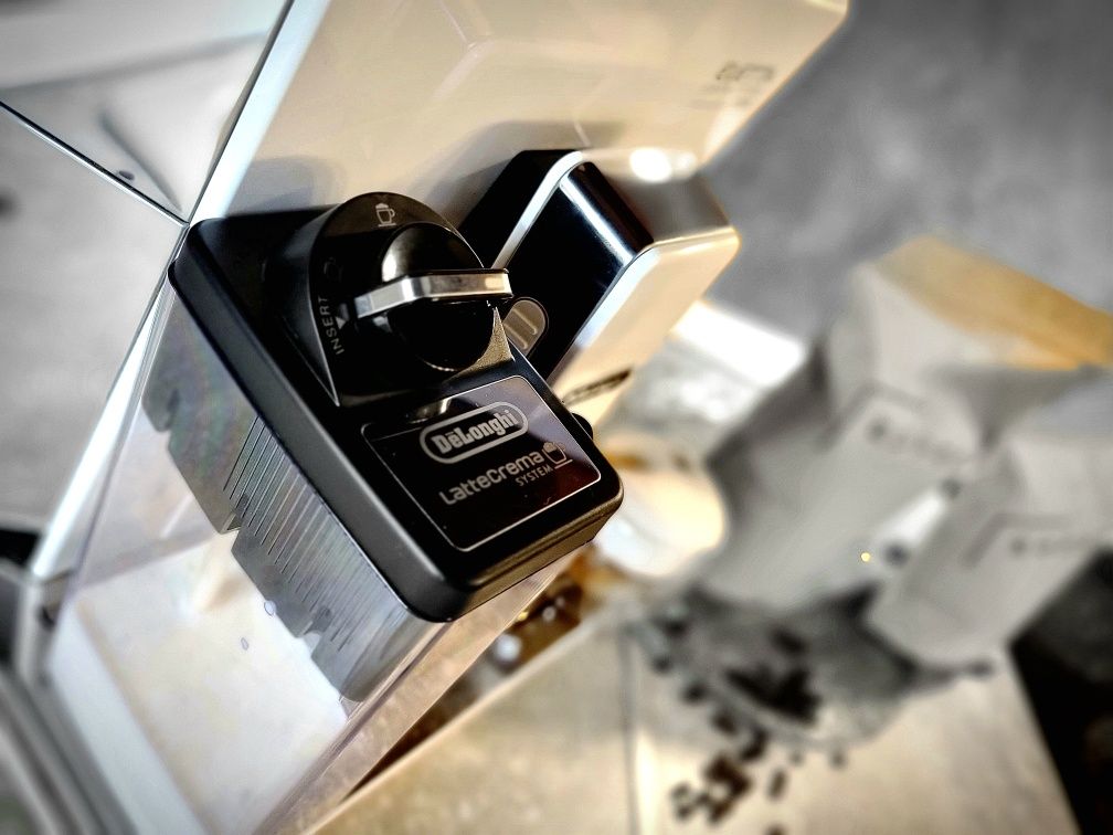 Кафемашина DELONGHI ELETTA CAPUCINO TOP | Делонги с гаранция и подарък