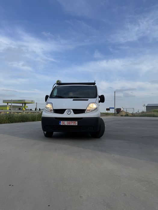 Vand renault trafic lung