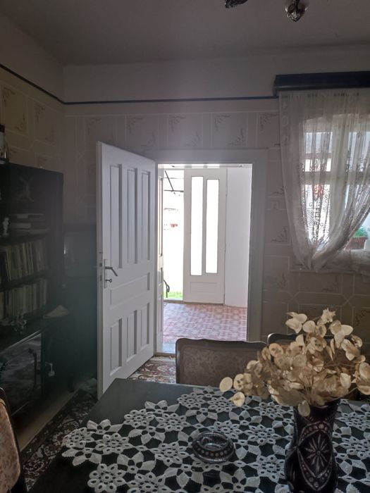 Casa de vanzare in zona linistita - Ludestii de Jos
