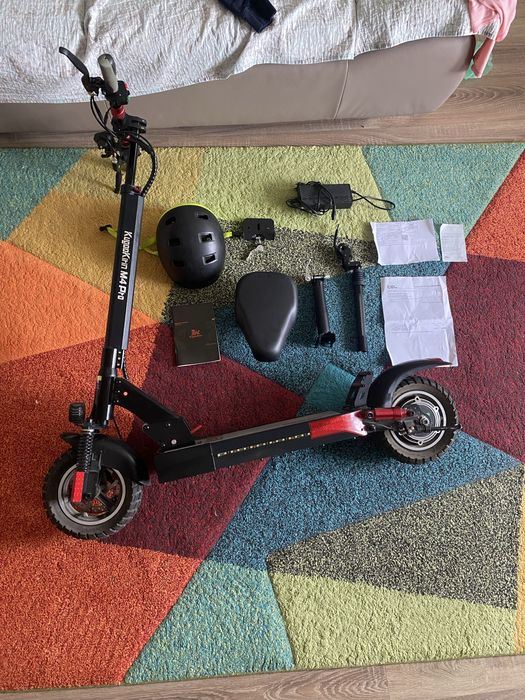 Trotinetă electrică Kugoo Kirin M4 Pro – Ca Nouă