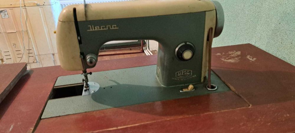 Masina de cusut Ileana