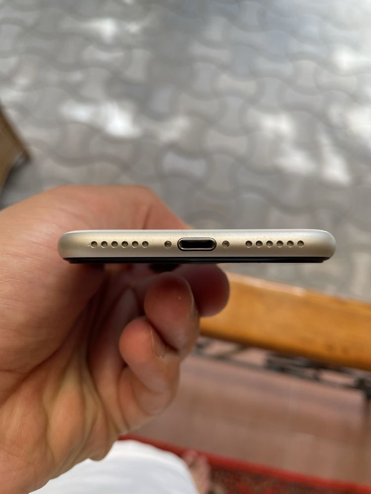 Iphone se 2 64gb