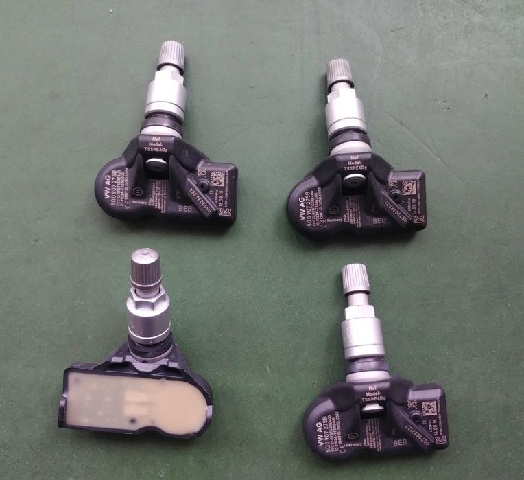 Senzori presiune roti Vw Touareg cu valve OEM VW Touareg 2018-2024