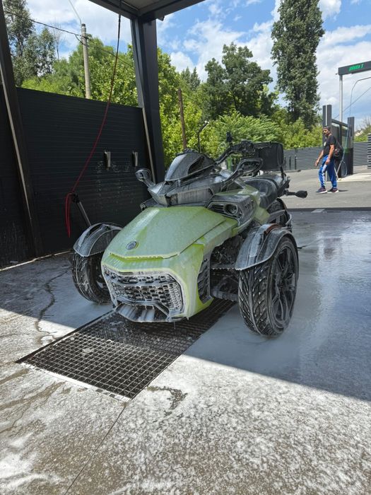 Can-am spyder S 1300cc