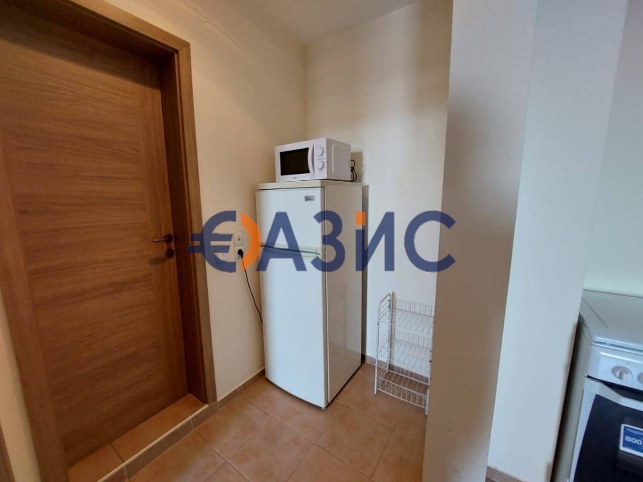 Продава се Тристаен апартамент в к.к. Слънчев бряг - 71 кв.м за 909 €/кв.м - Снимка #10