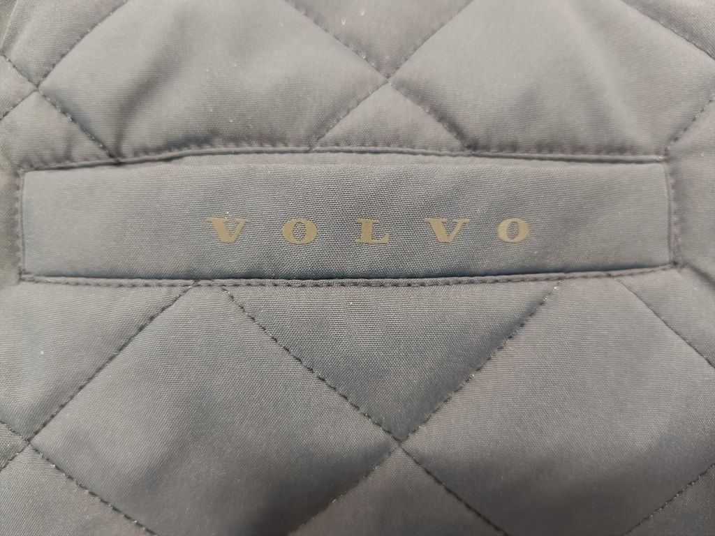 Оригинално Яке на VOLVO