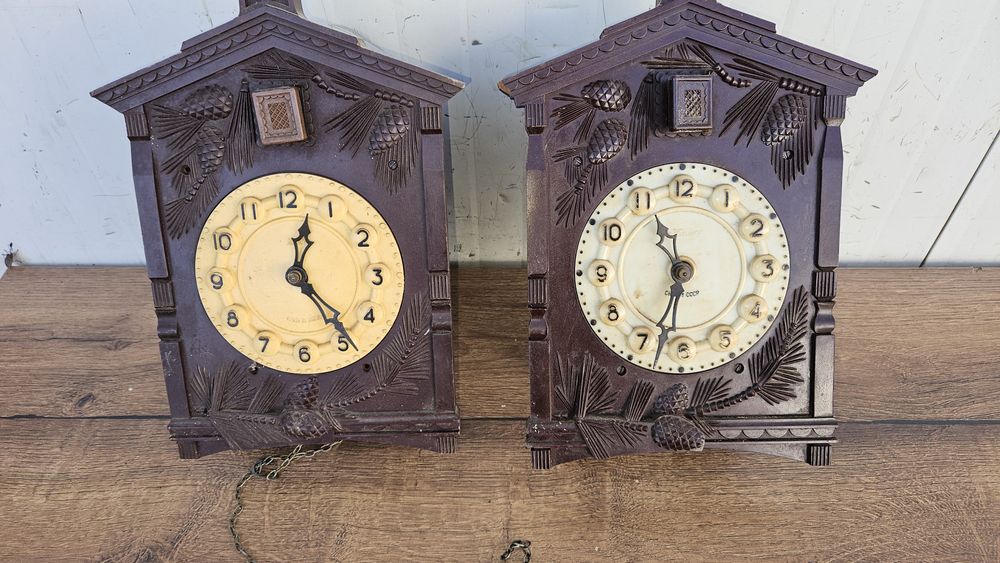 2 ceasuri cu cuc Majak ( Exclusiv pt piese )