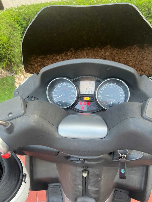 Piaggio MP3 125 CC