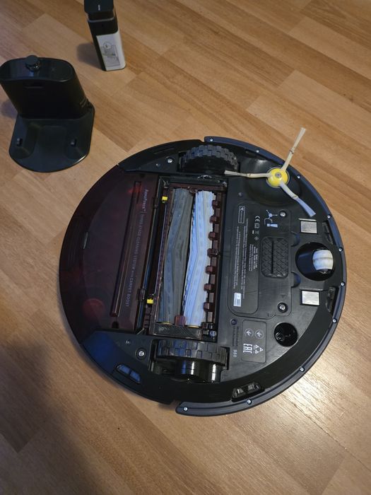 Aspirator robot iRobot Roomba 980 – complet funcțional, întreținut