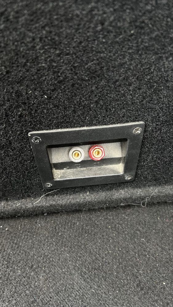 Subwoofer Blaupunkt GT Series + Statie Sony Xplōd