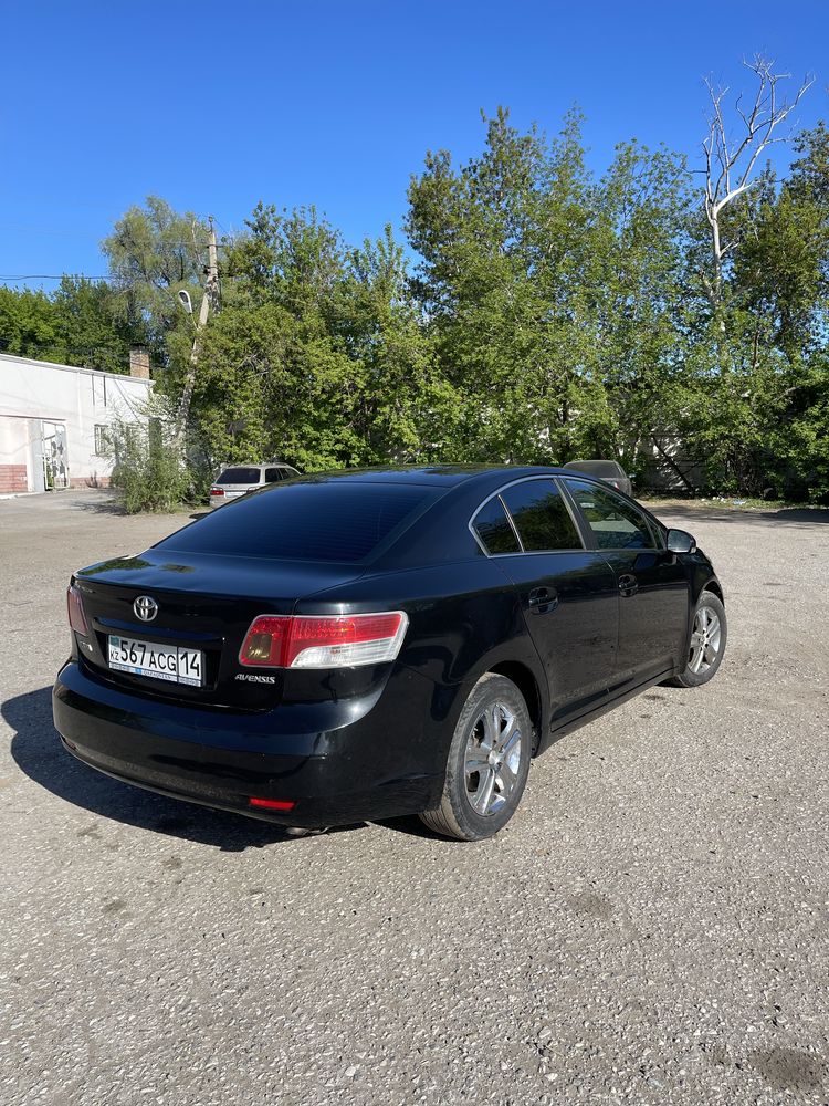 продам Toyota Avensis