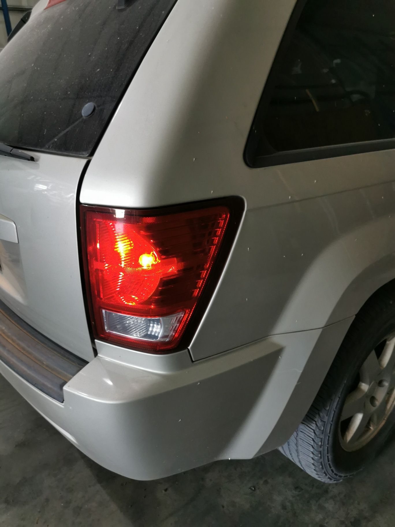 Tripla lampa stop jeep grand cherokee 2010 America