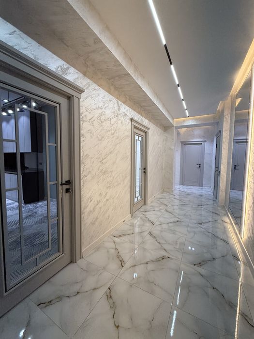 Срочно продам сваю 4 комнатную квартиру на 3 этаже ВОКЗАЛ