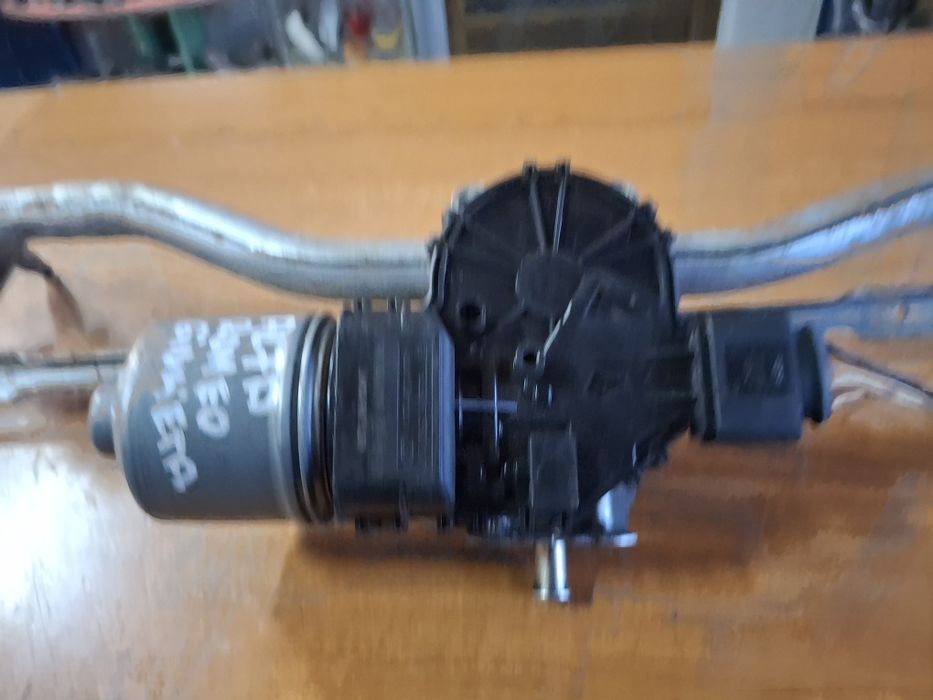 Ansamblul ștergător motoras parbriz Alfa Romeo Giulieta  2010-2020
