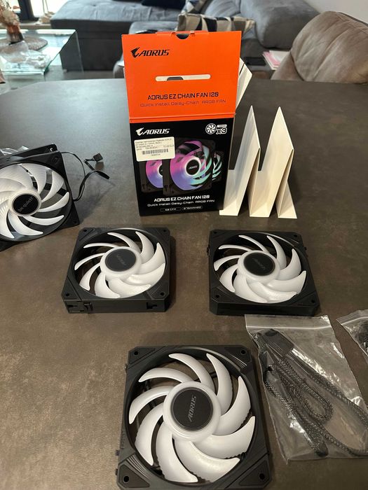 Комплект вентилатори Gigabyte AORUS EZ CHAIN 3 x 120mm, Black