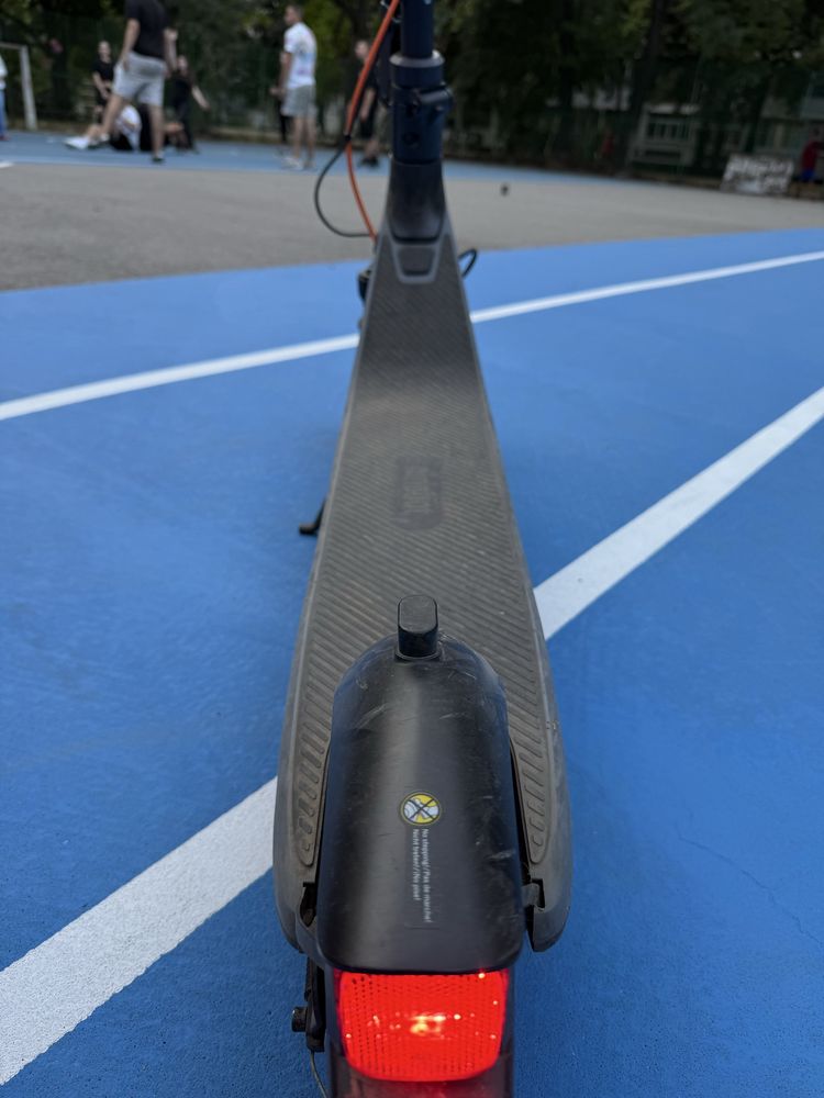 Ninebot E2 PLUS II kick scooter