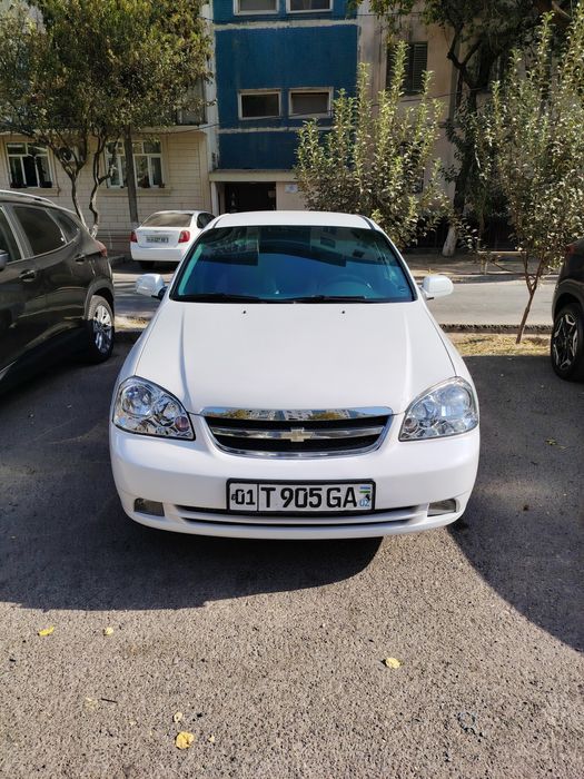 Срочно продаётся Ласетти 1.8 матор